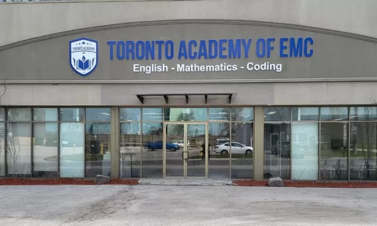 Du học Canada: Học bổng giá trị cao tại Toronto Academy of EMC – trung học có các môn về mã hóa, lập trình